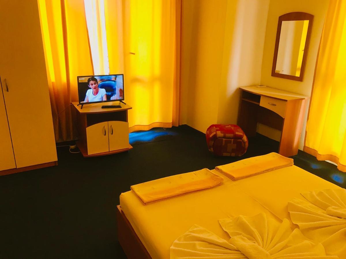 Family Hotel Friends พรีมอร์สโก ภายนอก รูปภาพ