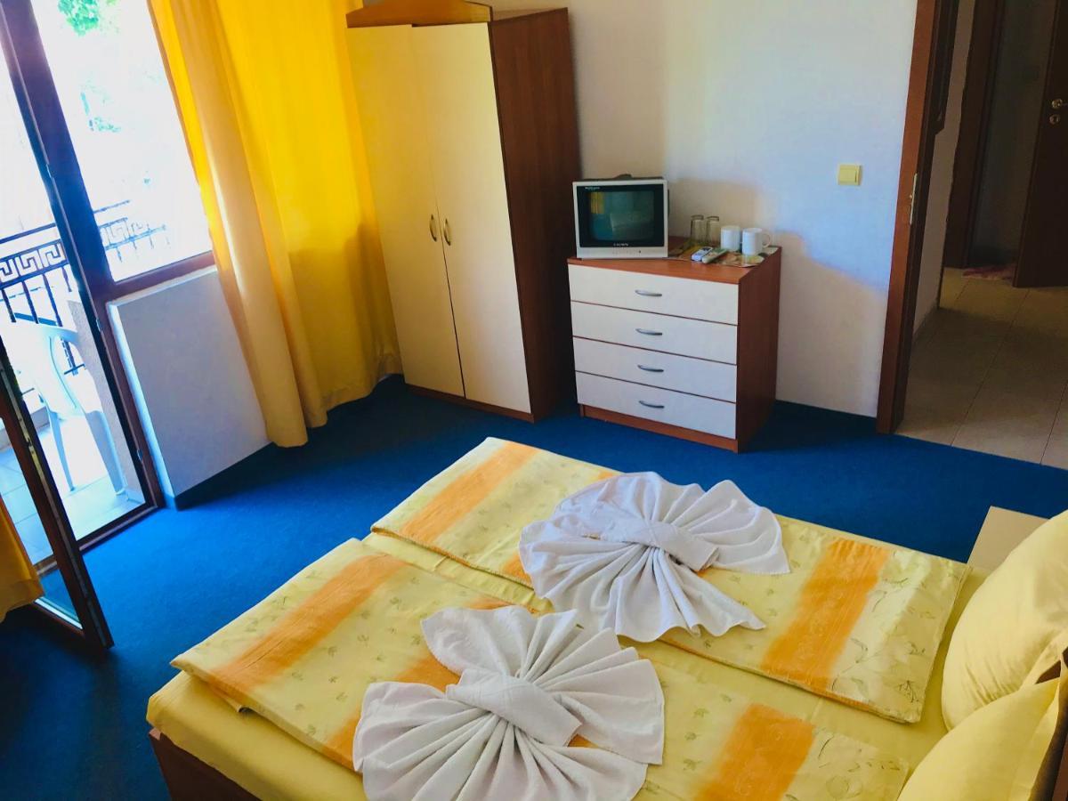 Family Hotel Friends พรีมอร์สโก ภายนอก รูปภาพ