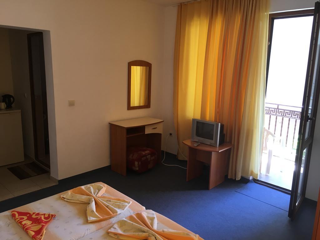 Family Hotel Friends พรีมอร์สโก ภายนอก รูปภาพ