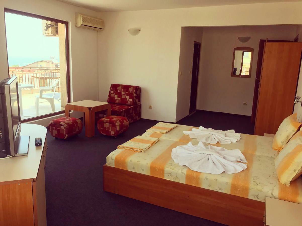 Family Hotel Friends พรีมอร์สโก ภายนอก รูปภาพ